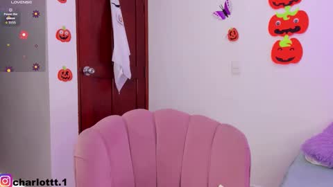 charlott online show from October 21, 2025, 3:18 am