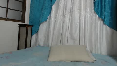 karinaa independent model online show from February 16, 2026, 1:02 am