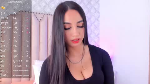 Snapshot of charlotte__08 chatting on December 10, 2024, 7:22 pm Charlotte online show from December 10, 2024, 7:22 pm