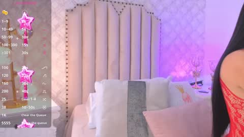 Snapshot of charlotte__08 chatting on December 18, 2024, 6:46 pm Charlotte online show from December 18, 2024, 6:46 pm