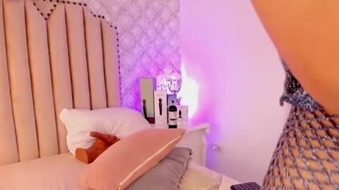 Snapshot of charlotte__08 chatting on January 29, 2025, 10:53 pm Charlotte online show from January 29, 2025, 10:53 pm