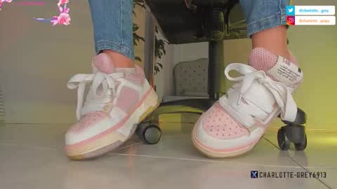 Snapshot of charlotte__grey chatting on November 7, 2025, 8:31 pm charlotte grey online show from November 7, 2025, 8:31 pm