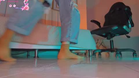 charlotte  grey online show from February 14, 2026, 8:16 pm