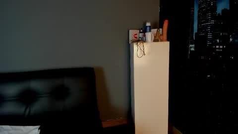  CHARLOTTE BROWN  online show from November 24, 2025, 12:38 pm