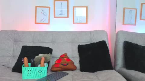 Snapshot of charlotte_copper chatting on March 31, 2026, 10:26 am Charlotte online show from March 31, 2026, 10:26 am