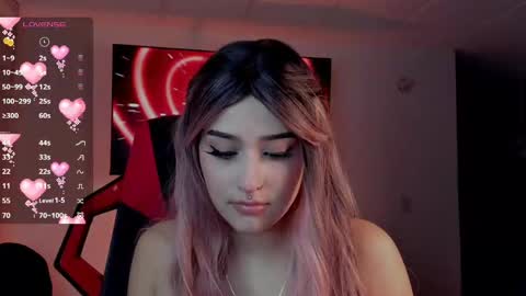 Snapshot of charlotte_greys chatting on November 10, 2025, 2:54 am Charlotte online show from November 10, 2025, 2:54 am