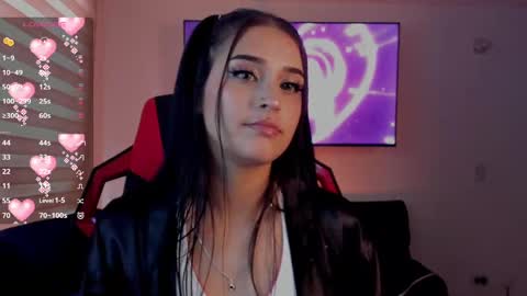 Snapshot of charlotte_greys chatting on November 10, 2025, 8:41 pm Charlotte online show from November 10, 2025, 8:41 pm