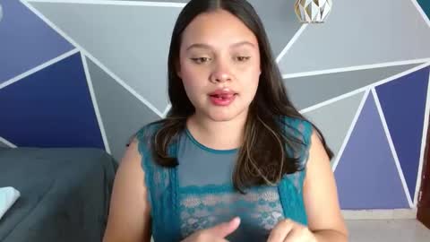 Snapshot of charlotte_greyx chatting on November 9, 2025, 5:55 pm Charlotte online show from November 9, 2025, 5:55 pm