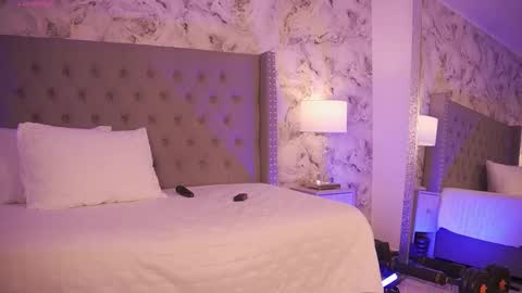 Charlotte online show from January 11, 2026, 2:16 am