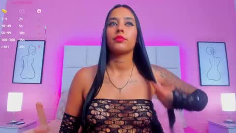 Snapshot of charlotte_kisss chatting on July 28, 2026, 5:23 pm Charlotte online show from July 28, 2026, 5:23 pm