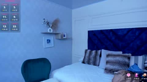 Charlotte Mayers online show from November 18, 2025, 11:14 am