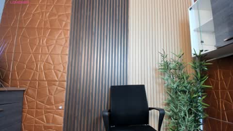 Snapshot of charlotte_whitee1 chatting on January 27, 2025, 11:00 am Charlotte Everyday From 0700 to 1300 Col Time online show from January 27, 2025, 11:00 am