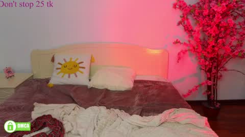 Snapshot of charlotte_wow chatting on January 29, 2025, 6:28 pm Charlotte online show from January 29, 2025, 6:28 pm