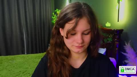 Snapshot of charlotte_wow chatting on March 4, 2025, 11:32 pm Charlotte online show from March 4, 2025, 11:32 pm