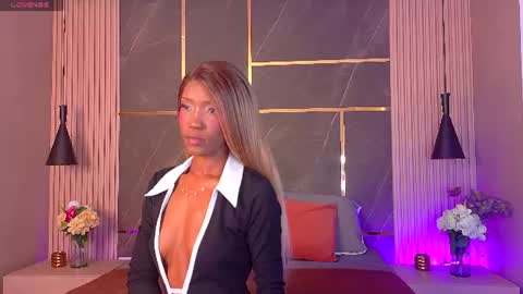 charlottebrandt_ online show from June 19, 2026, 4:28 am