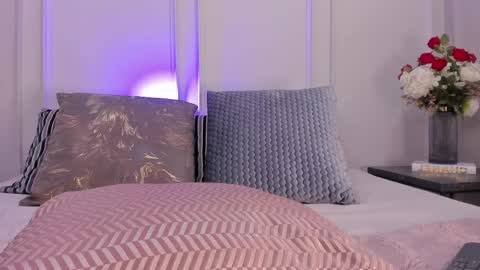 charlottebrownn_ online show from March 5, 2026, 10:06 pm