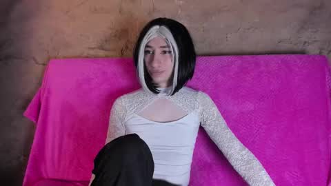 Snapshot of charlottee_slaave chatting on October 29, 2025, 3:42 am CHARLOTTE online show from October 29, 2025, 3:42 am