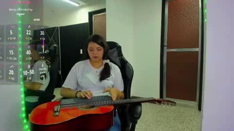 charlottee_starr online show from October 2, 2025, 8:27 pm