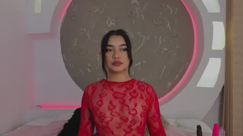 Charlote online show from April 22, 2026, 2:47 am