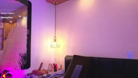 Charlote online show from July 24, 2026, 3:59 am