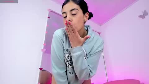 Charlott  online show from September 13, 2025, 11:32 am