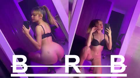 Snapshot of charlottelam2 chatting on October 10, 2025, 4:22 am ALE online show from October 10, 2025, 4:22 am