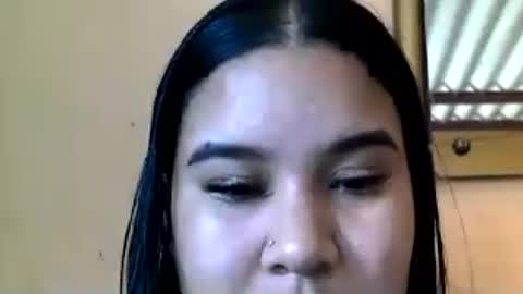 charlottequeen_21 online show from June 27, 2026, 1:28 pm