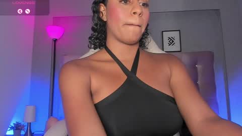 charlotterussel online show from December 3, 2024, 2:25 am