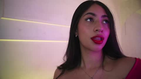 Lauren Rus online show from July 2, 2026, 12:44 pm