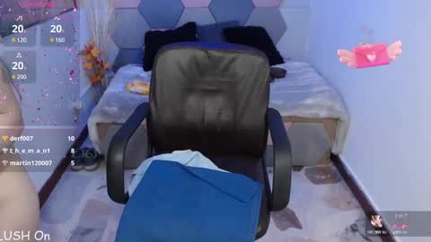 Snapshot of charlottetaylor_ chatting on February 2, 2025, 6:10 pm Charlotte Taylor online show from February 2, 2025, 6:10 pm