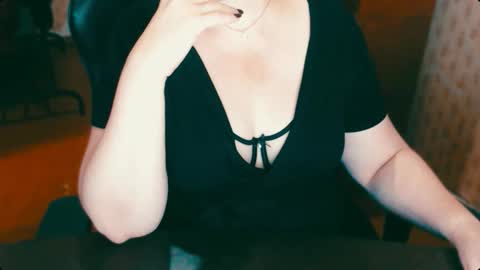 CharlotteXTasty online show from October 22, 2025, 10:37 am