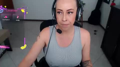 Snapshot of charlottezoe1 chatting on October 23, 2025, 7:01 pm charlottezoe online show from October 23, 2025, 7:01 pm