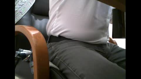 Snapshot of charly052 chatting on January 17, 2025, 5:08 pm charly052 online show from January 17, 2025, 5:08 pm