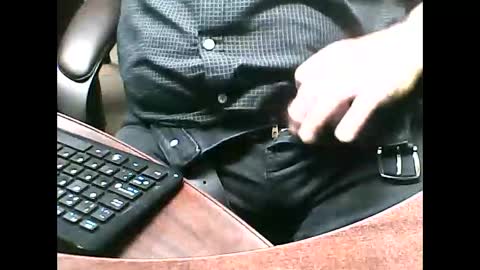 charmeur2672 online show from September 18, 2025, 11:01 am