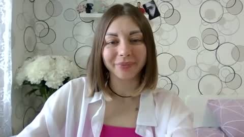 Snapshot of charming__chick chatting on June 17, 2026, 3:35 pm charming__chick online show from June 17, 2026, 3:35 pm