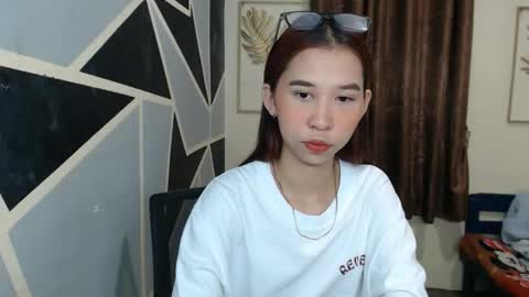 Snapshot of charming_lexi chatting on October 25, 2025, 3:29 pm Charm online show from October 25, 2025, 3:29 pm