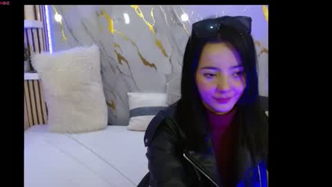 charmmykitty11 online show from July 18, 2026, 12:59 am