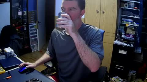 wanaBeYourToy online show from November 20, 2025, 11:43 am