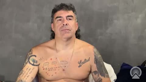 chato012 online show from April 16, 2026, 6:52 pm