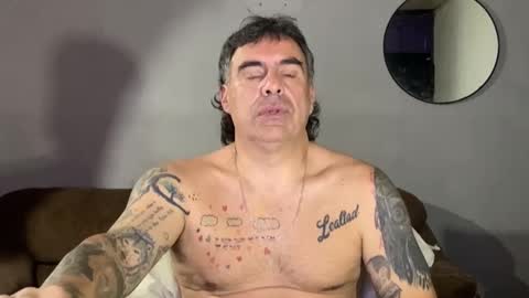 chato012 online show from June 4, 2026, 12:27 am