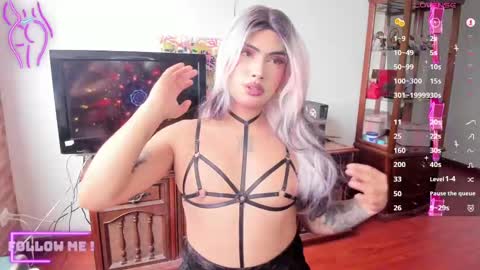 Snapshot of chaturmodels chatting on February 6, 2025, 4:36 pm Sophie online show from February 6, 2025, 4:36 pm