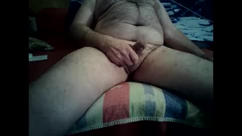 chaudlapi122 online show from February 2, 2025, 4:32 pm