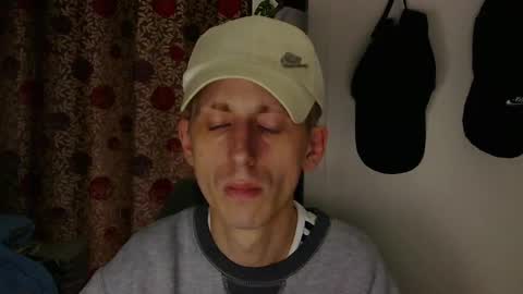 Snapshot of chavbussy chatting on December 21, 2025, 8:54 am ChavBoy online show from December 21, 2025, 8:54 am