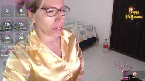 CHAYLA VICTORIA RUIZ  online show from October 16, 2025, 9:54 am