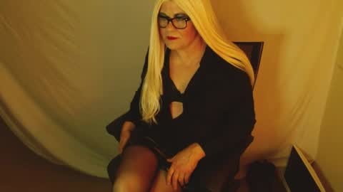 Snapshot of chazzydoesit chatting on March 31, 2026, 7:53 am Chazzy online show from March 31, 2026, 7:53 am
