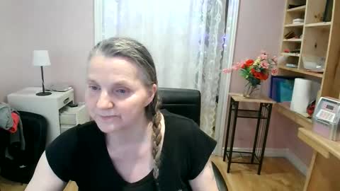 chealsiek online show from May 16, 2026, 1:57 am