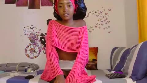 Snapshot of cheeky_angels chatting on April 12, 2026, 8:19 am Cheeky online show from April 12, 2026, 8:19 am