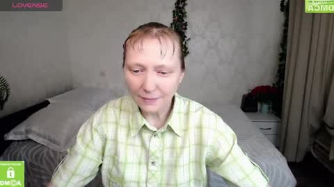 cheerful_madam1 online show from April 25, 2026, 9:01 am