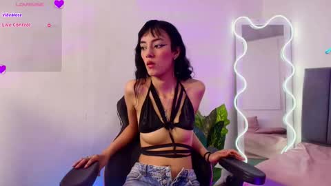 CHERRY  online show from February 26, 2026, 7:35 pm