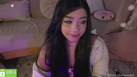 Snapshot of cheerrysweett chatting on October 8, 2025, 3:15 am Baby Cherry online show from October 8, 2025, 3:15 am